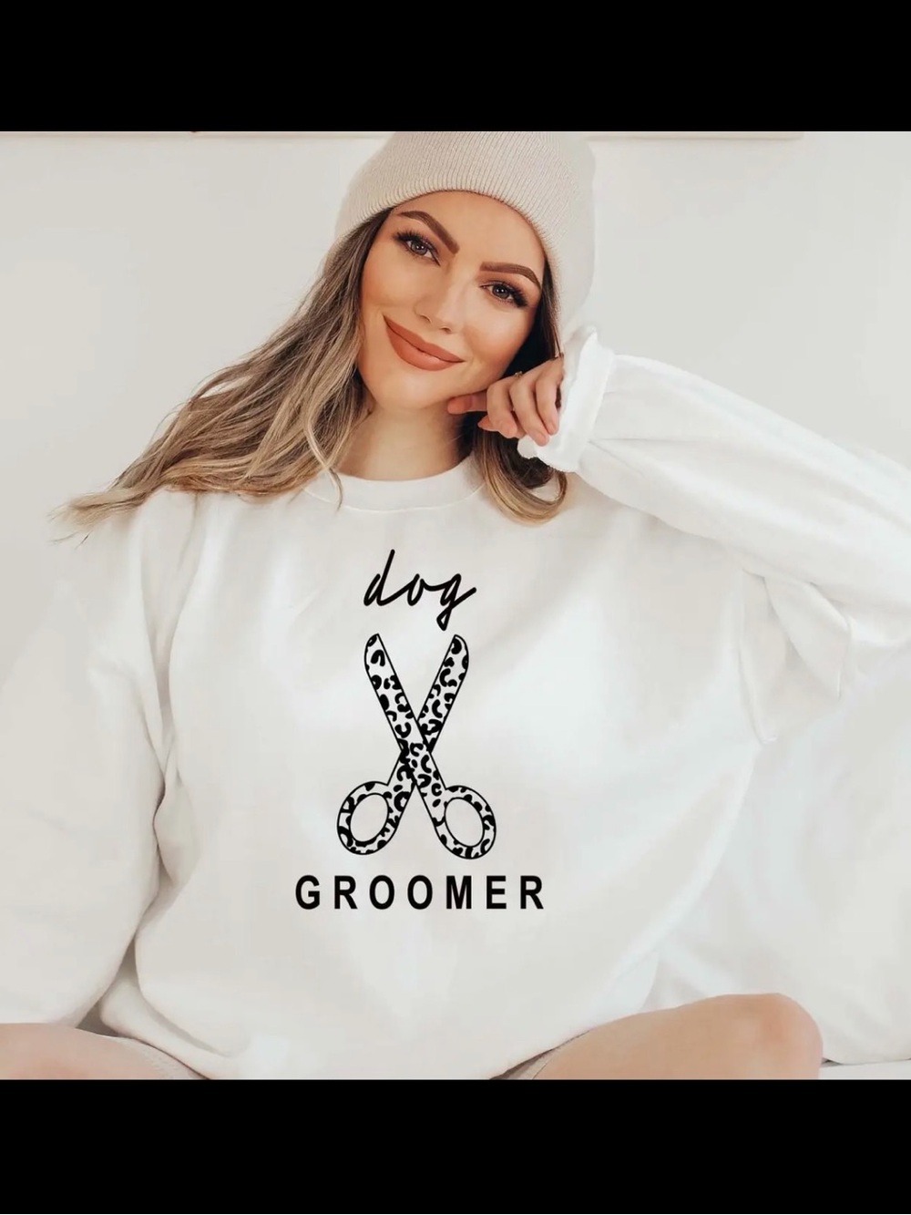 NWT Dog Groomer Leopard Scissors Graphic White Sweatshirt